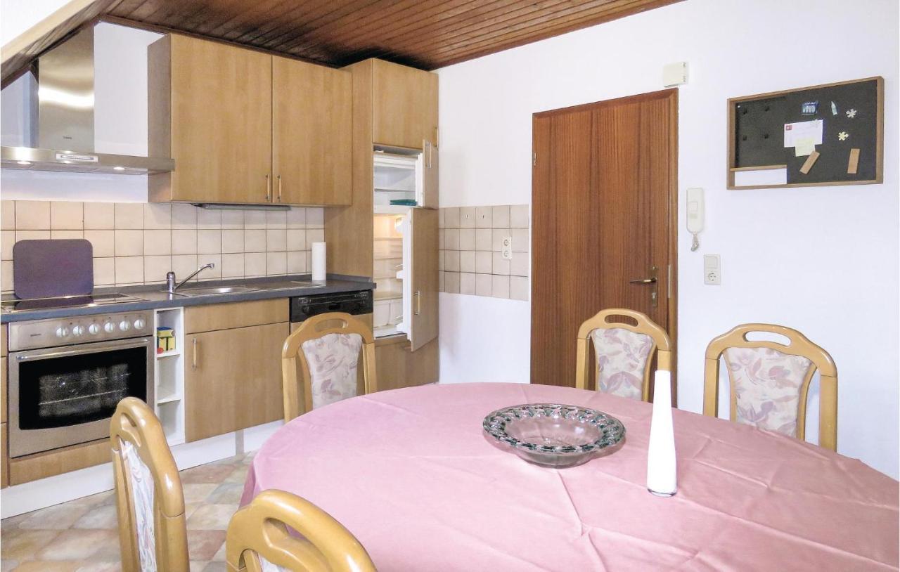 Gorgeous Apartment In Lahnstein With Kitchen Exterior foto